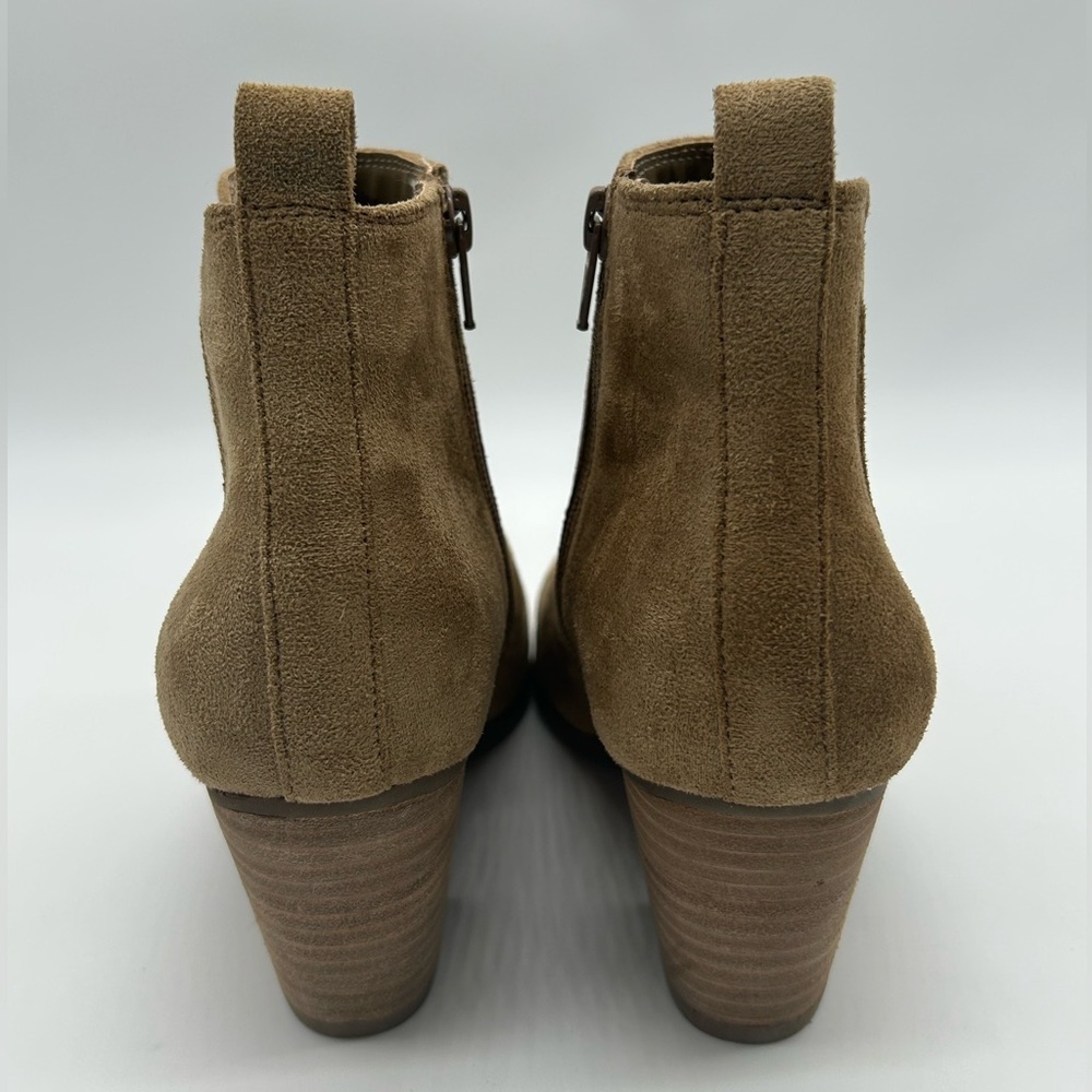 DV by Dolce Vita Collyns Chelsea Ankle Booties Stone Size 11 New With Box - Picture 7 of 13